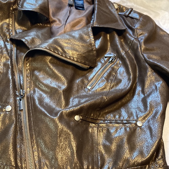 Bisou Bisou sheen look Moto jacket size L but runs small - Picture 4 of 12